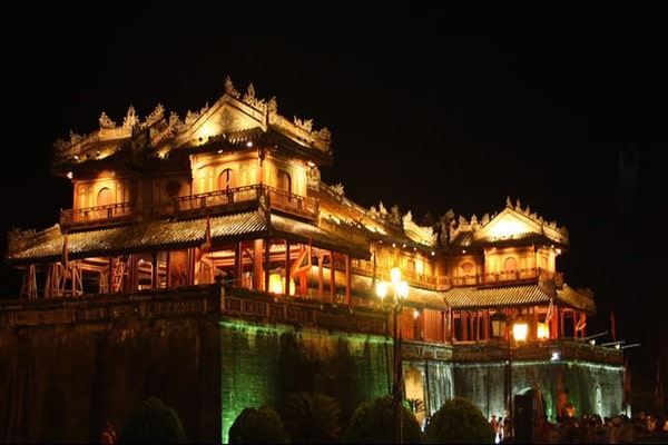 Cité Royale, Vergers de Thủy Biều et Lagune de Tam Giang — 1 jour