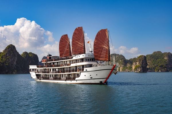 Croisière en baie de Lan Hạ et séjour à Cát Bà — 2 jours