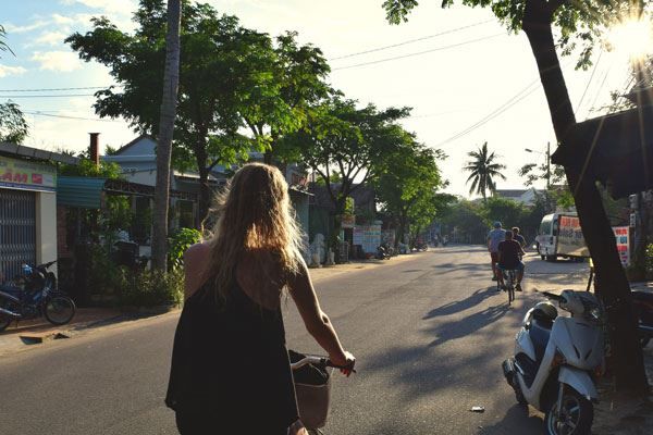 Échappée à vélo et artisanat des lanternes à Hội An — 1 jour
