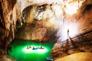 Grottes de Phong Nha, sanctuaire de Thiên Đường & route vers Hué — 3 jours