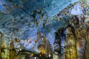 Grottes de Phong Nha, sanctuaire de Thiên Đường & route vers Hué — 3 jours