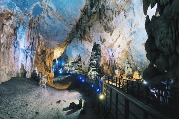 Merveilles Souterraines de Phong Nha et Grotte du Paradis — 2 jours