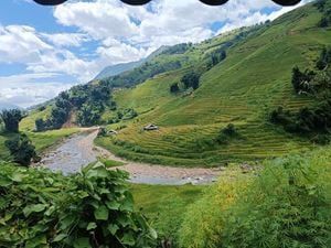 Du plateau de Đồng Văn au delta du Mékong — 21 jours