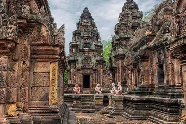 Quintessence du Cambodge en 5 jours : de Phnom Penh à la splendeur d'Angkor