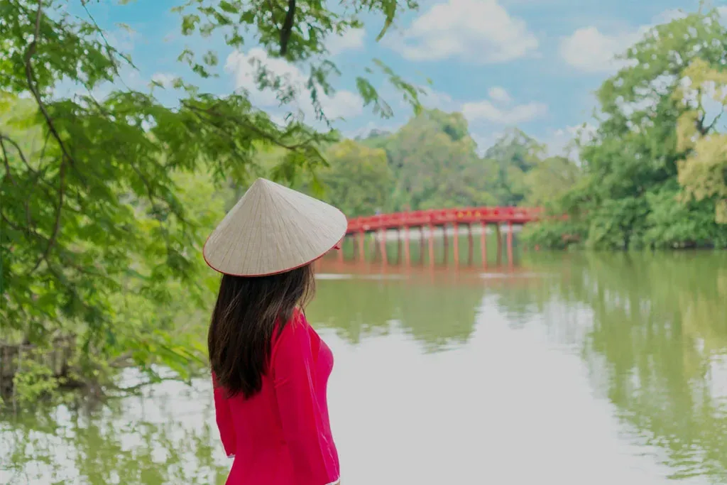 Symphonie Vietnamienne en 14 jours : Du Tonkin Fluvial aux Marchés du Mékong